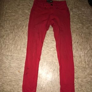 red jeggings